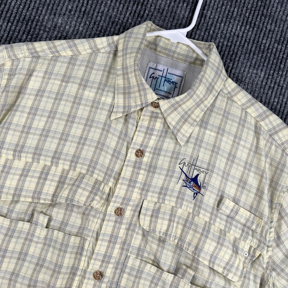 Guy Harvey Shirt Mens Medium Beige Plaid Short‎ Sleeve Button Up Performance